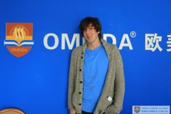 Welcome Andrew from America to study at Omeida!