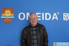 Welcome Pleddie from America to study at Omeida!