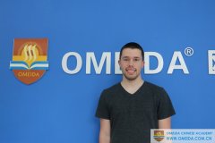 Welcome Tory from America to study at Omeida!