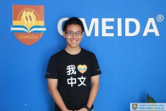 Welcome Chong Zhang to study Chinese at Omeida.